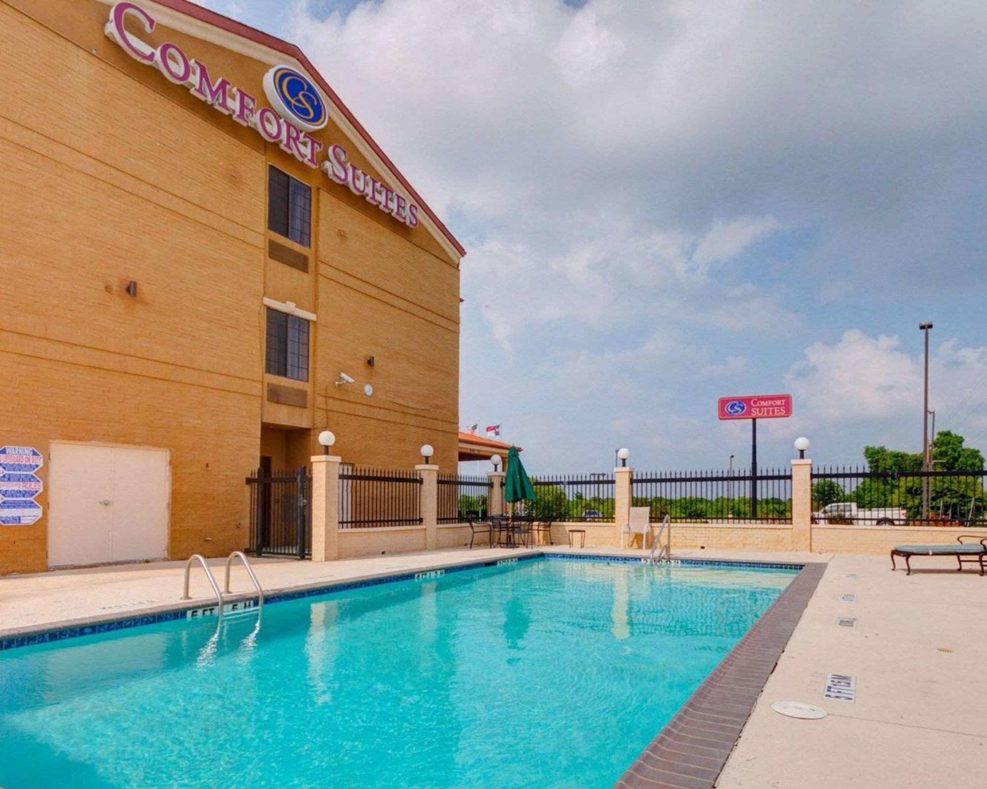 Comfort Suites Lake Ray Hubbard Rowlett Exterior photo